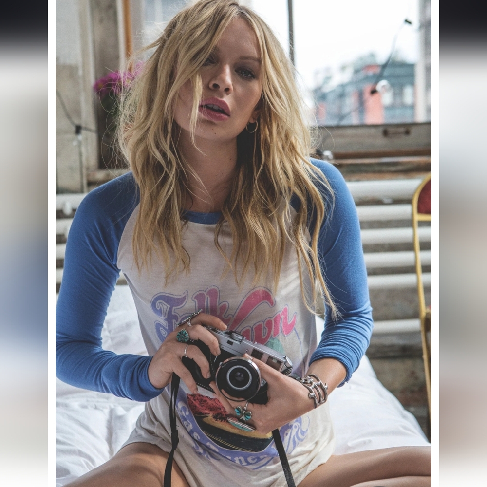 Spell Folktown Raglan M